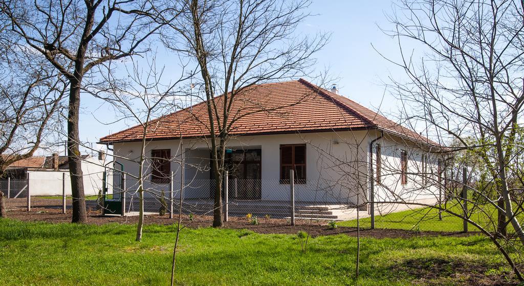 Kakasszeki Vendeghaz Hotel Székkutas Buitenkant foto
